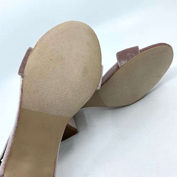 NWOT Catherine Malandrino Velvet Sandals- size 6 - Picture 7 of 7
